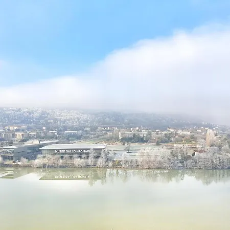 La Batie - Vue Imprenable - Amazing View - Parking Prive Vienne (Isere)